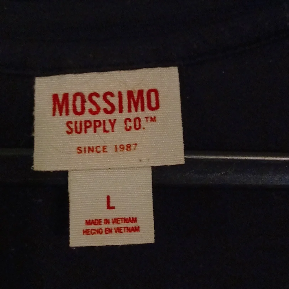 Mossimo Top - Picture 2 of 3